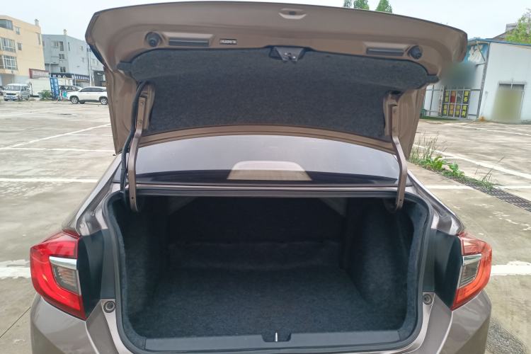 Used Honda Greiz 2016 1.5L CVT Classic Edition Trunk