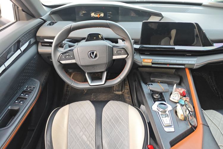 Used CHANGAN UNI-V 2022 1.5T Smart Navigation Version