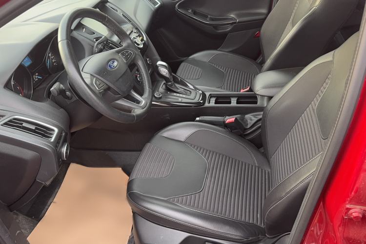 Used Ford Focus 2017 Sedan 1.6L Automatic Fashion Edition Smart Drive Version
