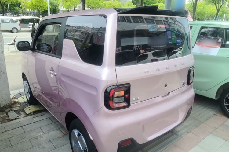 Used Geely Galaxy Panda 2024 Panda Mini 200km Endurance Bear
