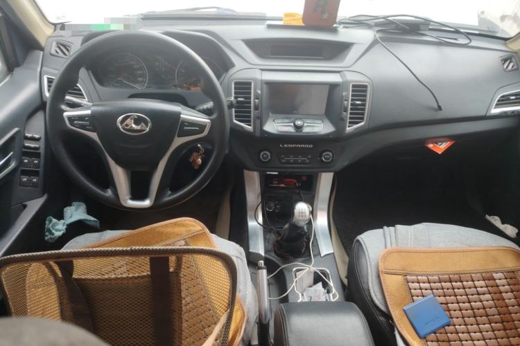 Used Leopaard Q6 2015 2.4L Manual 4x4 Excellence Edition
