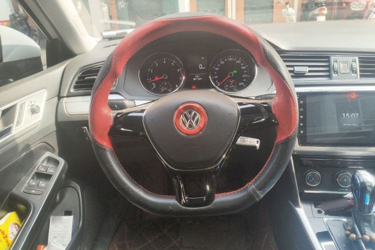 Used Volkswagen Lamando 2015 230TSI DSG Fashion Edition Steering Wheel