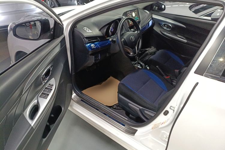 Used Toyota YARiS L Zhi Xuan 2016 Revised Version 1.5G CVT with Dynamic Sunroof
