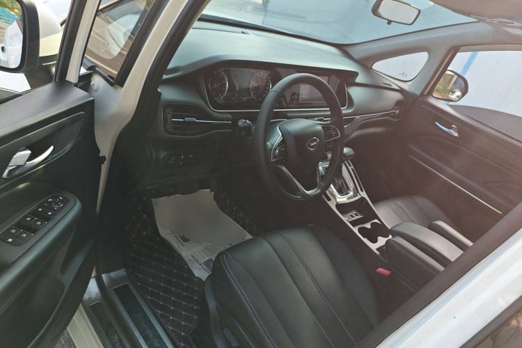 Used GAC Trumpchi M6 2021 270T DCT Luxury Edition (7-seater)