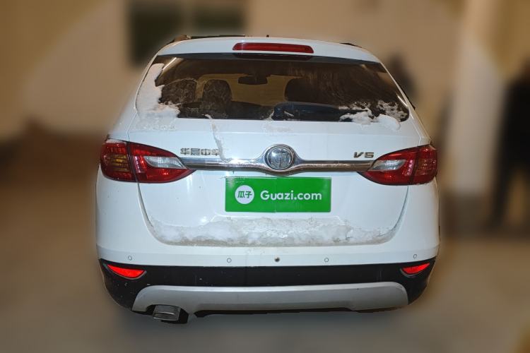 Used Brilliance V5 2012 1.6L Manual Luxury Model
