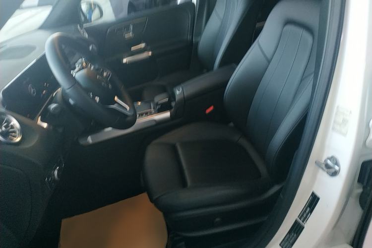 Used Mercedes-Benz GLB 2021 GLB 200 Fashion Model Left Front Seat