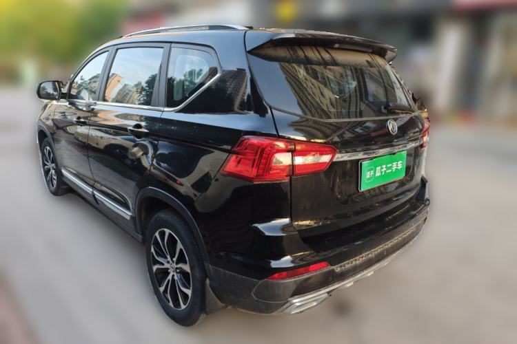 Used FORTHING Joyear X5 2017 Enjoy Series 1.6L CVT Luxury Model
