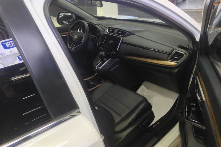 Used Honda CR-V 2017 240TURBO CVT Front-Wheel Drive Fashion Edition