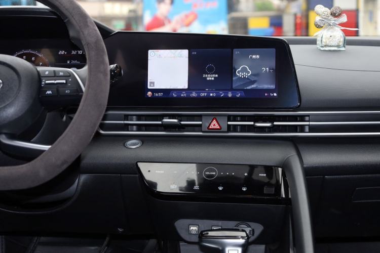 Used Hyundai Elantra 2021 1.5L CVT LUX Prestige Edition