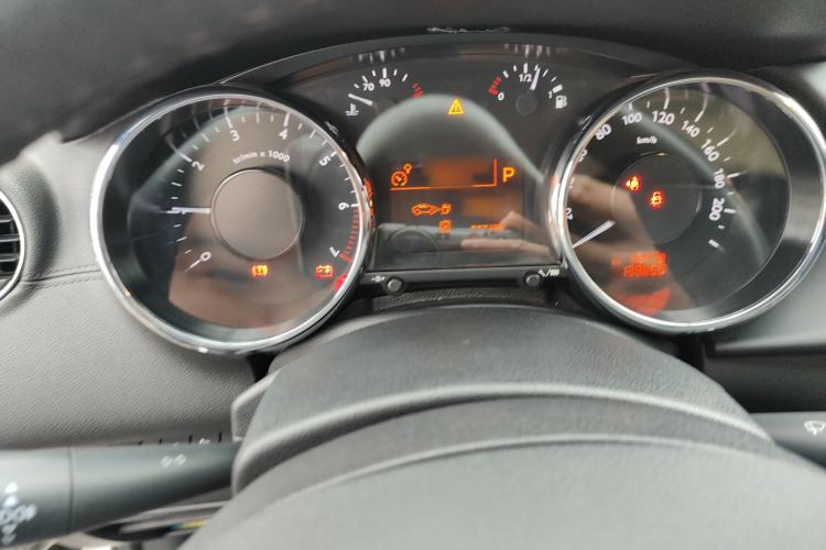 Used Peugeot 3008 2015 2.0L Automatic Trend Edition