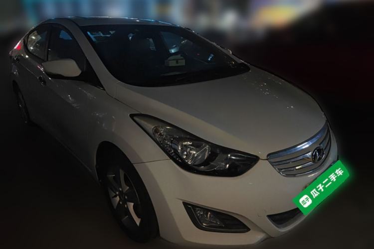 Used Hyundai Elantra (5th Generation / Langdong) 2012 1.6L Manual Leading Model Front Right 45 Deg