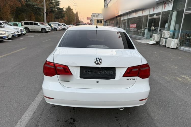 Used Volkswagen Jetta 2015 Zhuihui Edition 1.4L Manual Fashion Model
