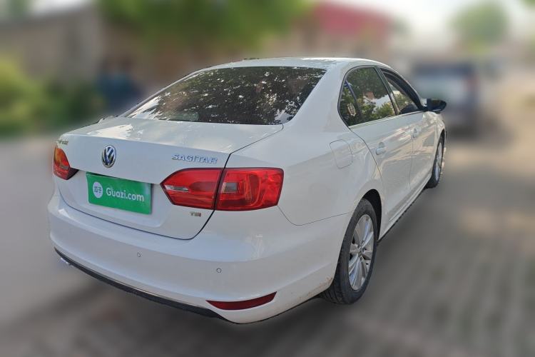 Used Volkswagen Sagitar 2014 1.4TSI Automatic Luxury Model Rear Right 45 Deg