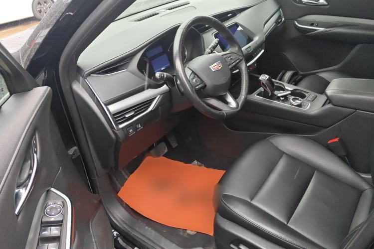 Used Cadillac XT4 2018 28T Two-Wheel Drive Leading Version
