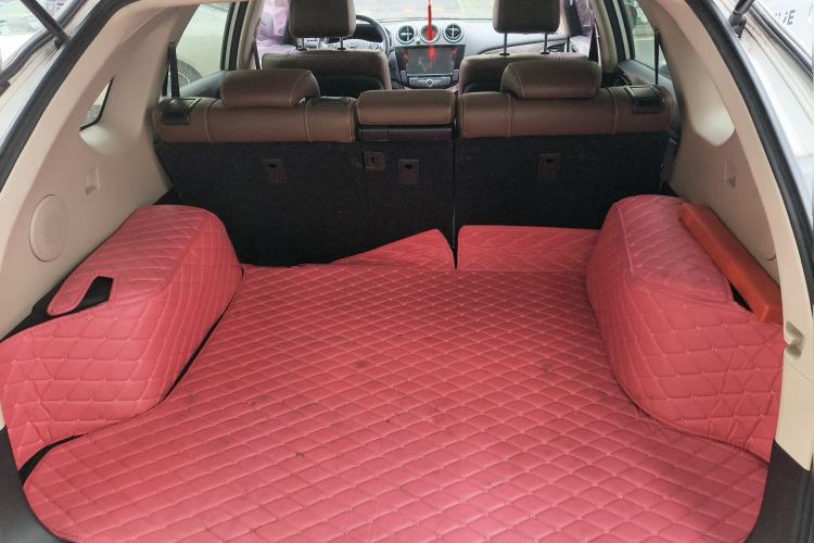 Used BYD Tang New Energy 2015 2.0T Four-Wheel-Drive Flagship Model
