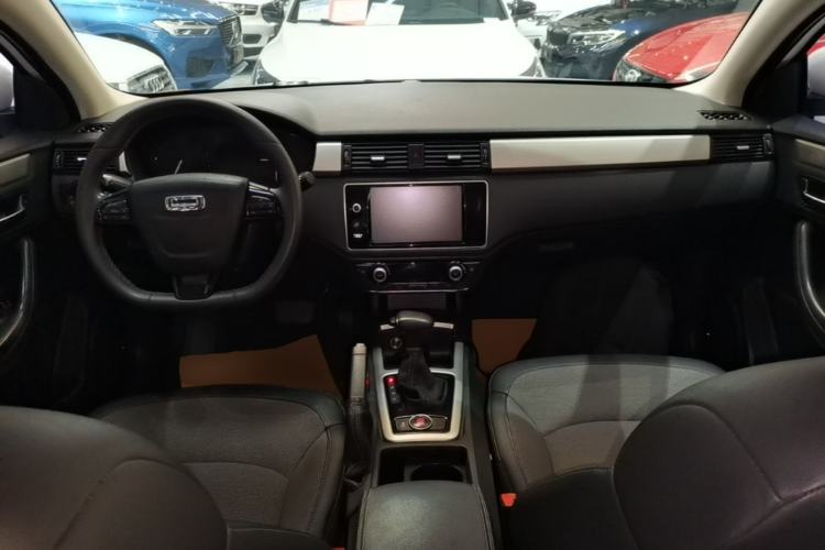 Used Qoros 3 2016 Urban SUV 1.6T Automatic Zhiyue Model