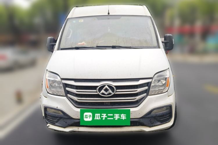 Used SAIC MAXUS Xintu V80 2018 2.5T 6-Speed Manual Aoyuntong Short Wheelbase Mid-Height 5-6 Seater
