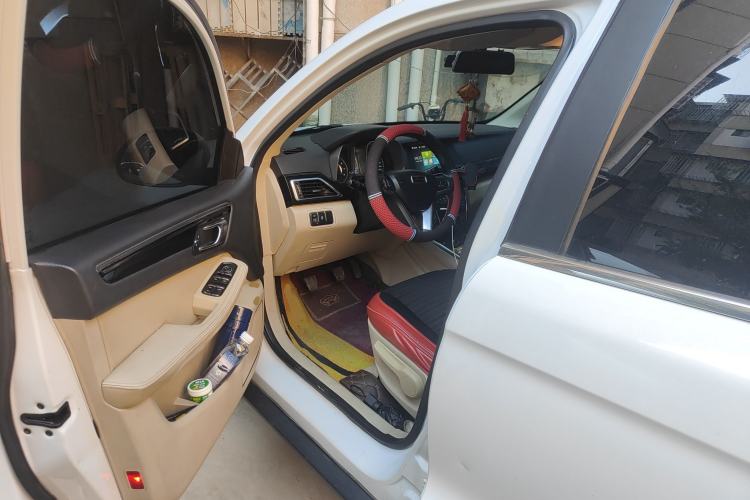 Used Zotye Domy X5 2017 Upgraded Model 1.5T Manual Luxury Version
