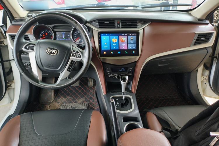 Used BYD G5 2014 1.5TID Automatic Prestige Model
