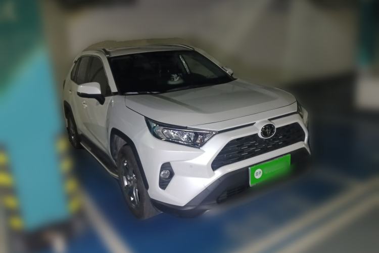 Used Toyota RAV4 2022 2.0L CVT Two-Wheel Drive Fashion Plus Edition
