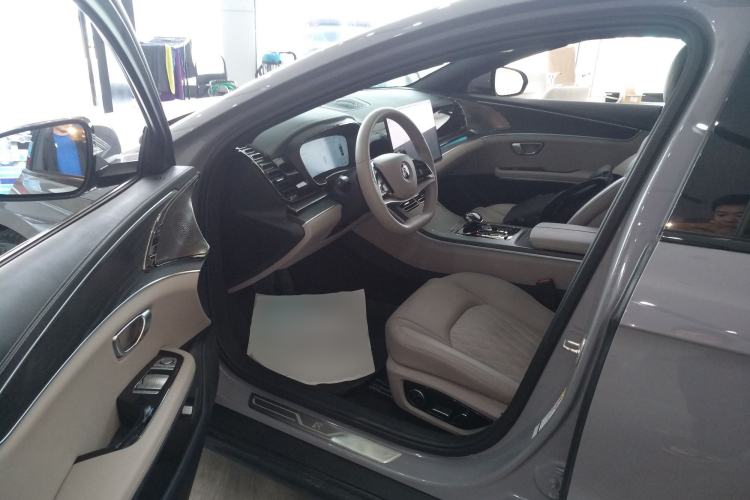 Used BYD Han 2025 DM-i Intelligent Driving Edition 125KM LiDAR Flagship Model
