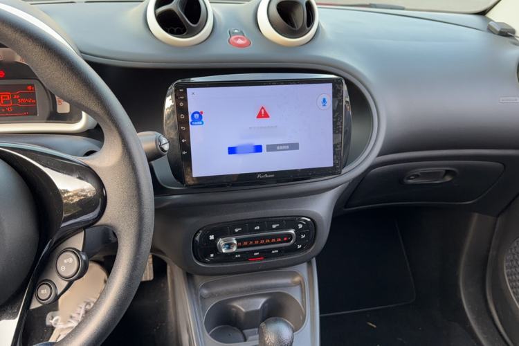 Used smart fortwo 2018 1.0L 52kW Hardtop Dynamic Version China V
