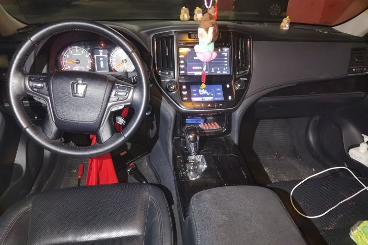 Used Toyota Crown 2015 2.0T Fashion Edition