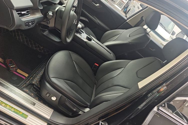 Used Hongqi E-QM5 2023 Revised Version Basic Travel Edition Left Front Seat