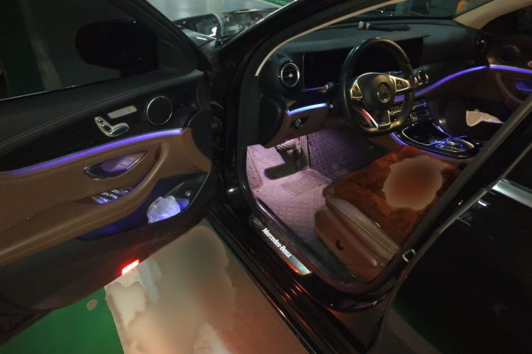 Used Mercedes-Benz E-Class 2016 E 200 L Sport Edition Interior 3