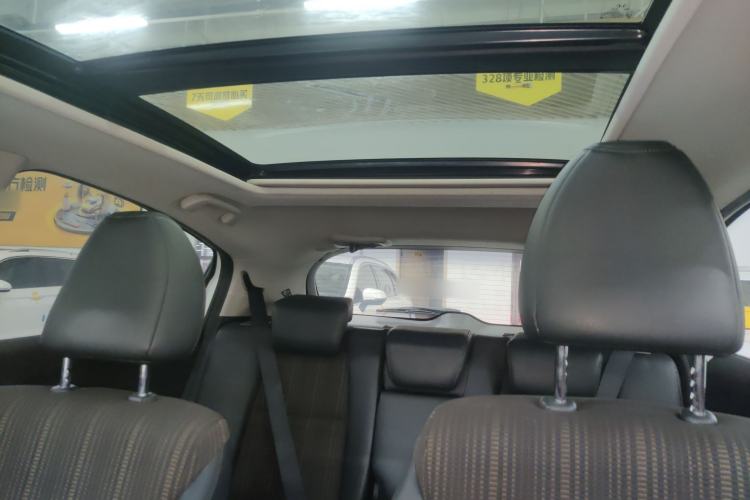 Used Honda Vezel 2016 1.8L CVT Front-Wheel Drive Pioneer Edition
