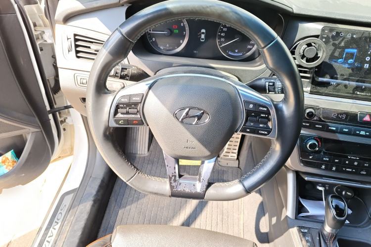 Used Hyundai Sonata 2015 1.6T GLX Advanced Model
