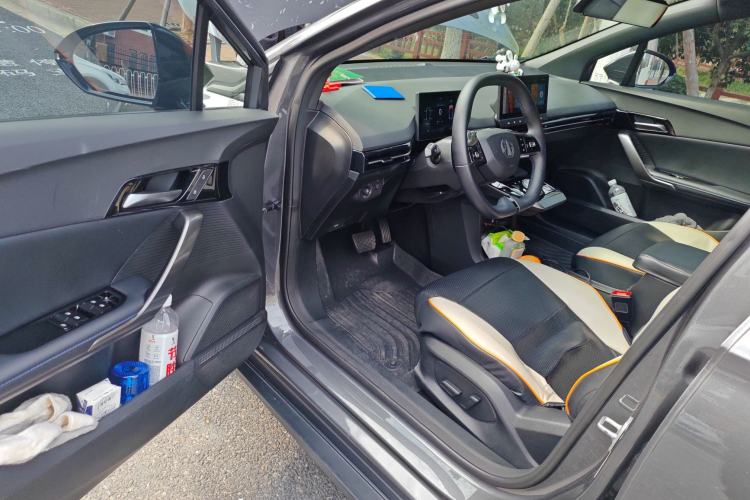 Used MG 4 EV 2022 425 km Luxury Edition
