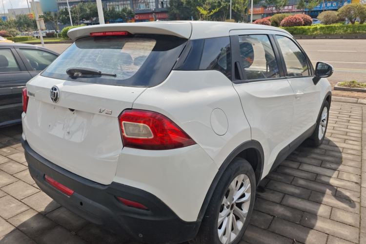 Used Brilliance V3 2016 1.5L Manual Comfort Model
