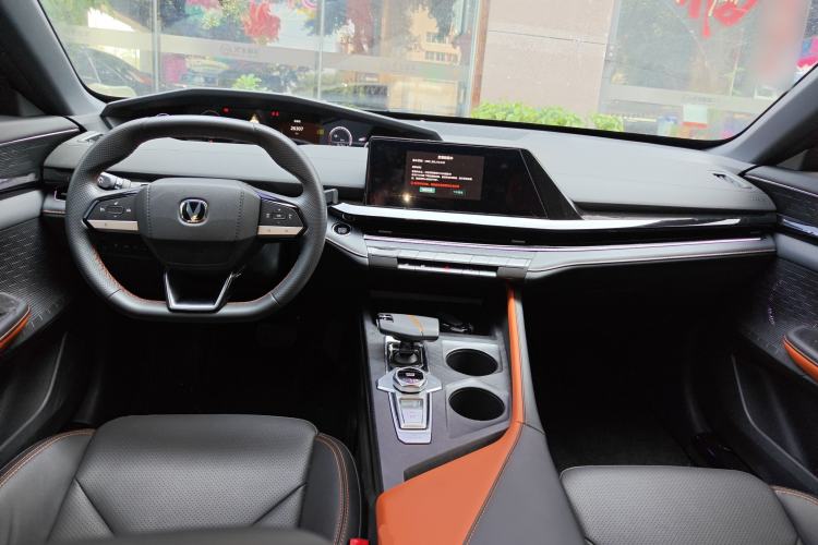 Used CHANGAN UNI-V iDD 2023 Zhidian iDD 1.5T 113km Smart & Fun Version (Rapid Edition)