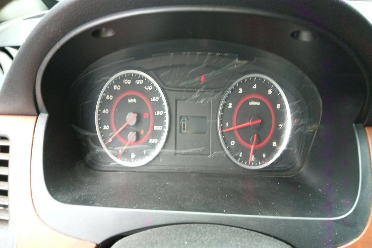 Used SAIC MAXUS G10 2016 2.4L Manual Elite Edition