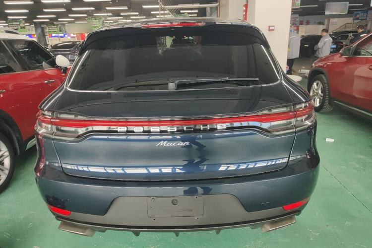 Used Porsche Macan 2018 Macan 2.0T Rear