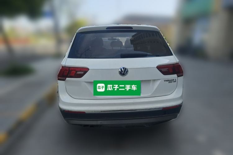 Used Volkswagen Tiguan L 2017 330TSI Automatic Two-Wheel Drive Luxury Edition Rear