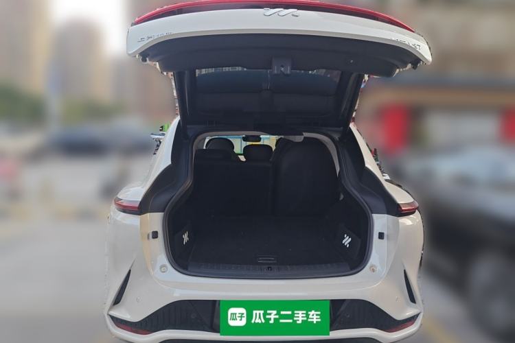 Used IM LS7 2023 100kWh Lux All-Wheel-Drive Version