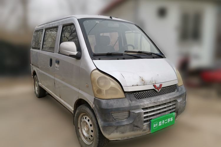 Used Wuling Rongguang 2011 1.2L Base Version
