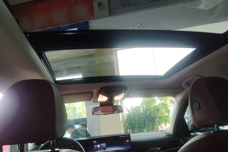 Used BMW i3 2024 eDrive 35 L
