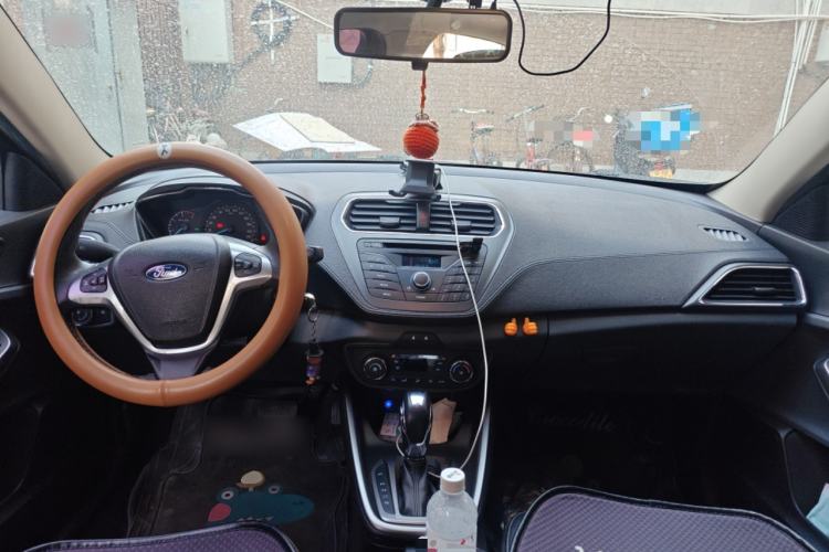 Used Ford Escort 2015 1.5L Automatic Fashion Model