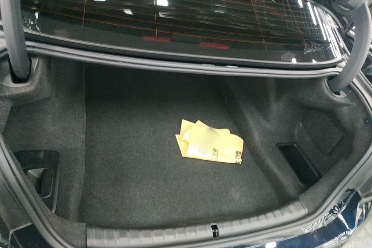 Used BMW 5 Series 2022 525Li M Sport Package Trunk