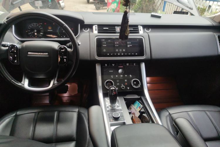 Used Land Rover Range SportNew Energy 2020 P400e SE Center Console