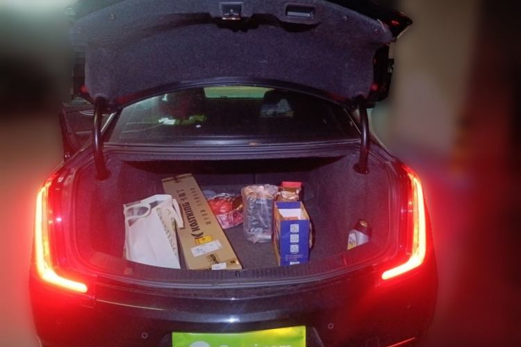 Used Cadillac XTS 2018 28T Elite Edition Trunk