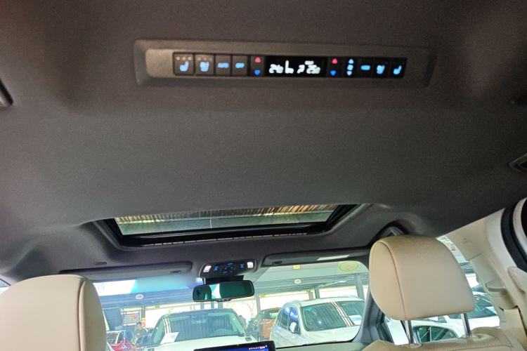 Used Toyota SIENNA 2021 2.5L Hybrid Premium Edition