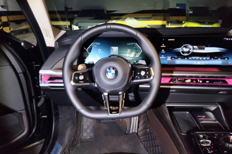 Used BMW 7 Series 2023 735Li M Sport Package Steering Wheel