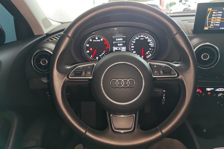 Used Audi A3 2014 Limousine 35 TFSI Automatic Comfort Model
