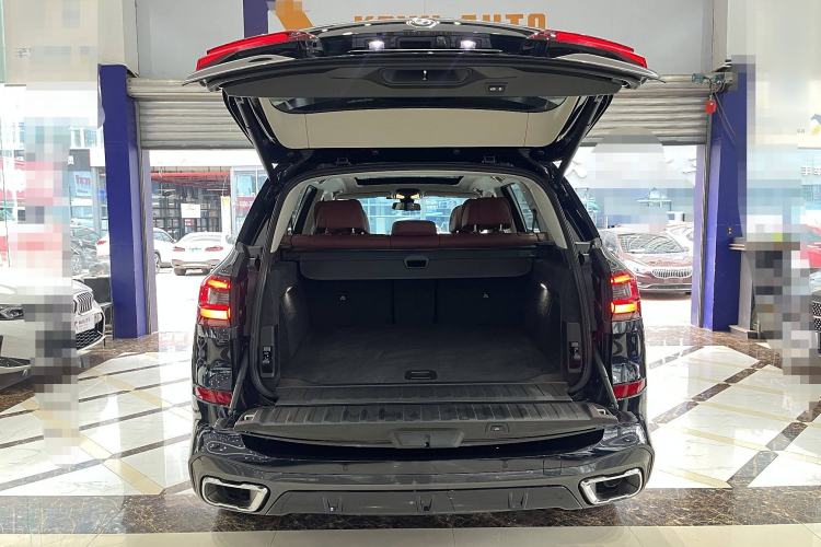 Used BMW X5 2022 Restyled xDrive 30Li Luxury Version M Sport Package