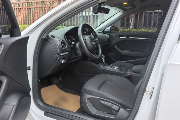 Used Audi A3 2020 Restyled Sportback 35 TFSI Entry-Level China VI Emission Standard
