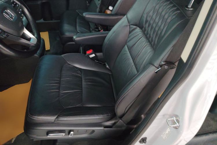 Used Honda Elysion 2024 2.0L eHEV Luxury Edition Left Front Seat